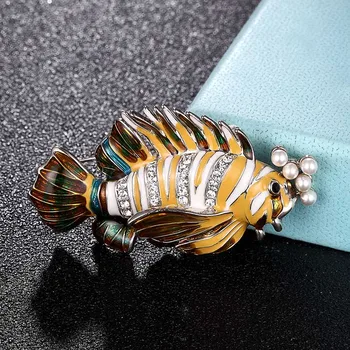 Zlxgirl instrução punk broches jóias Marca de Esmalte Colorido peixe de papelão pin brooch bouquet de moda feminina pérola lenço pinos