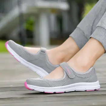 Tênis das mulheres sapatos de 2021 novo gancho & loop idosos sapatos de mulher leves caminhadas ao ar livre tênis de mulheres de televisão mãe sapatos femininos