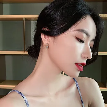 Coreia do sul um novo design, moda jóias requintadas de cobre embutidos zircão criativo rabo de peixe prateado elegante feminino brincos