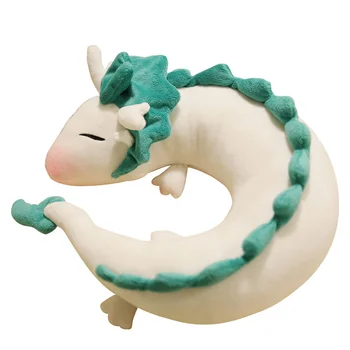1Pcs de Moda de Almofadas Bonecas de desenhos animados Dragon Anime de Miyazaki Hayao a viagem de chihiro Haku Bonito da Forma de U Boneca de Pelúcia Presentes Para as Crianças Brinquedos