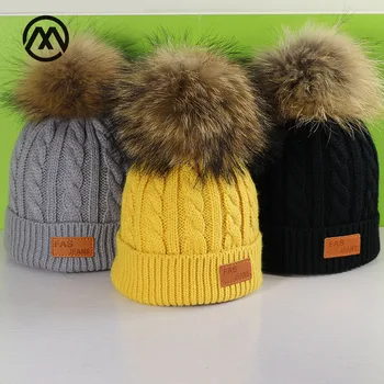 Para crianças de inverno de nova malha chapéus raccoon couro cabelo bola quente e confortável, menino, menina pompons solta caps espessamento slouchy gorro