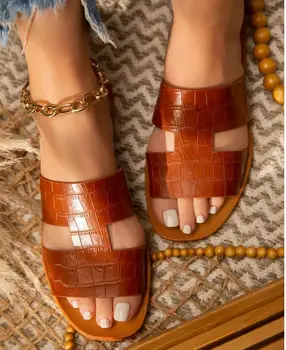 Novo Quente Mulheres Chinelos Mulher Simples Sandálias Conforto Macio Inferior Senhoras Casual Fora Praia De Slides Elegante Sapatos Femininos