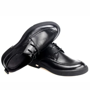 Genuína de alta Qualidade de Couro casual sapatos de mens fundo macio de verão vestido de negócio mens sapatos de mens sapatos de luxo homens designer de sapatos