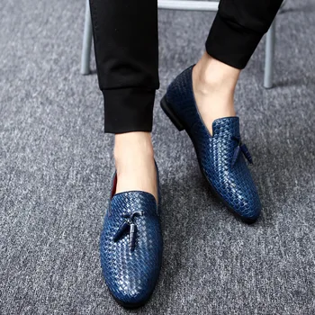 Novo Designer Homens Casual Sapatos Azul Borla Charme Malha Padrão de Tendências de Lazer do Couro do PLUTÔNIO Festa de Sapatos de Homem Plus Size 13 14