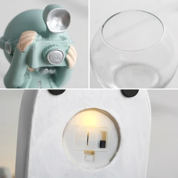Com Luz LED Pluggable Bateria Criativa Vaso de Vidro Resina Astronauta Mergulhador Ornamentos, Vasos de Flor Hidroponia área de Trabalho de Decoração de Casa