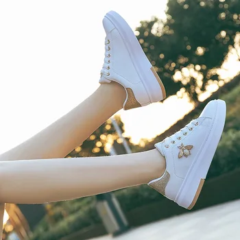 Mulheres Sapatas Ocasionais de 2020 Mulheres Novos Tênis da Moda Respirável PU Couro Plataforma de Mulheres Brancas com Sapatos Macios Calçados Strass