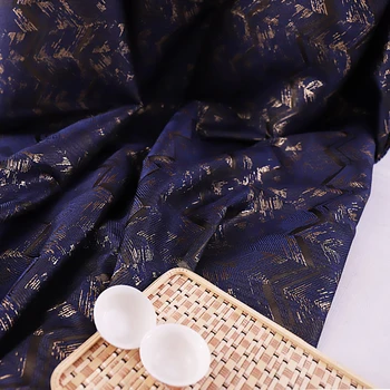 Jacquard vestido de tecido leve de luxo cetim tecido de sarja de ouro padrão de linha de pano, material para costura vestido de cetim
