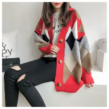 Suéter de 2021 a primavera e o outono novas ins populares retro francês solta casaquinho de malha comprimento médio líquido de suéter vermelho brasão b012