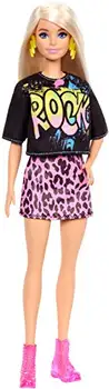 Barbie Fashionista boneca loira com rock T-shirt, saia de Chita e acessórios de moda (Mattel GRB47)