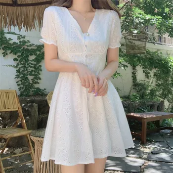 Elegante Decote Em V Uma Linha De Curto Coreano Vestido Vintage Botão Branco Ocos De Algodão Vestidos De Verão Harajuku Girassol Ropa Femenina