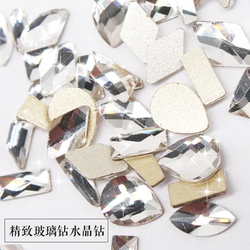 50pcs Branco prego do cristal de rocha ultra-flash em forma de diamante televisão quadrado branco diamante prego jóias de diamante mini diamante